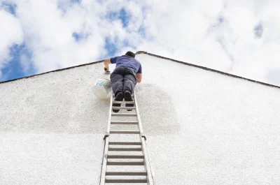 Peinture extérieure à Luché-sur-Brioux — façades et ravalement